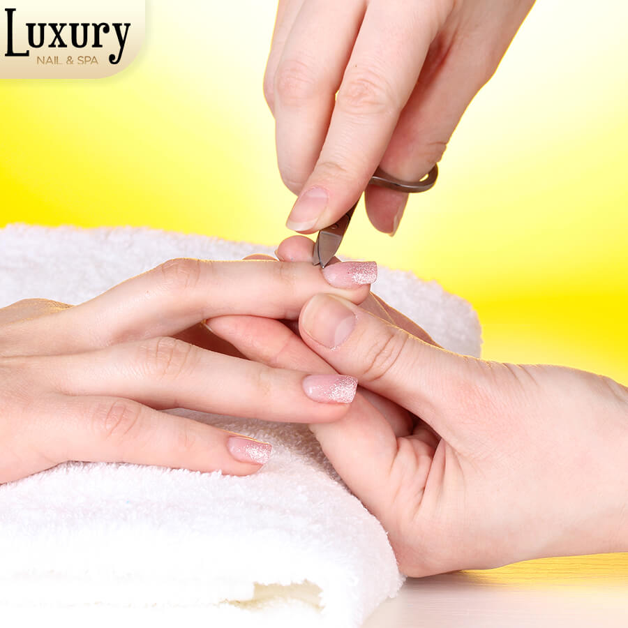 Luxury Nail & Spa
